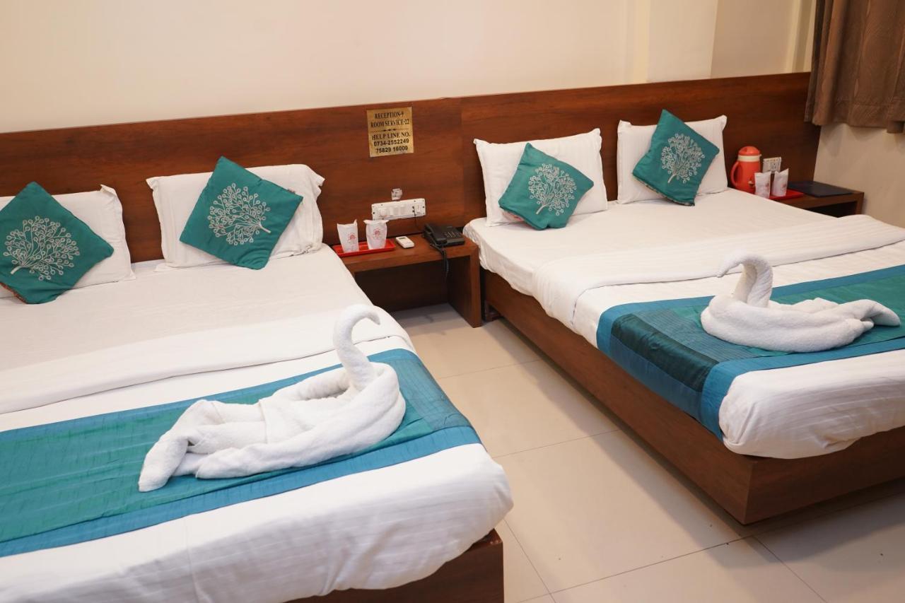 Hotel Satyug Ujjain Ngoại thất bức ảnh