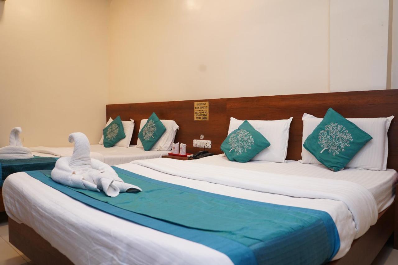 Hotel Satyug Ujjain Ngoại thất bức ảnh