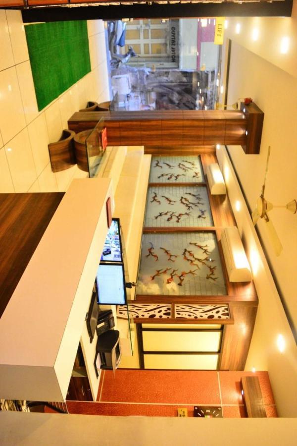 Hotel Satyug Ujjain Ngoại thất bức ảnh