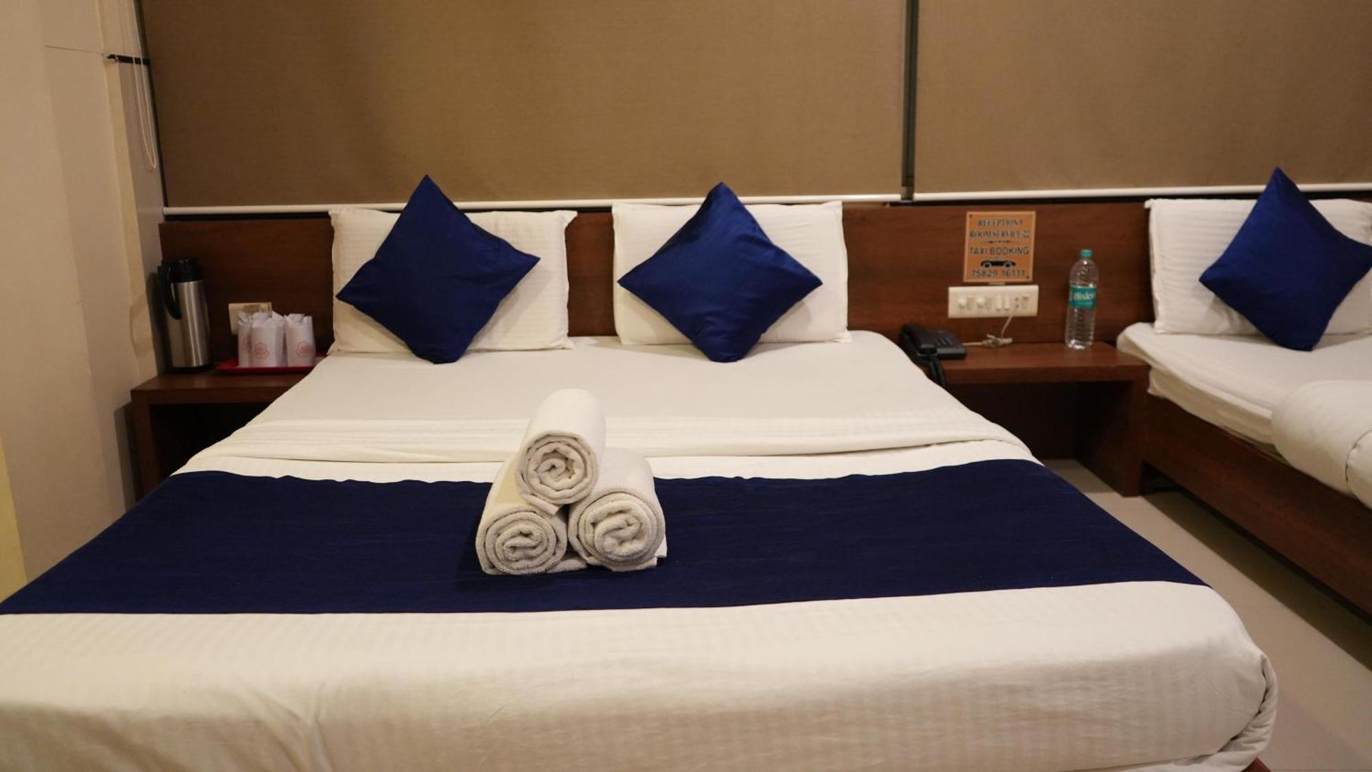 Hotel Satyug Ujjain Ngoại thất bức ảnh