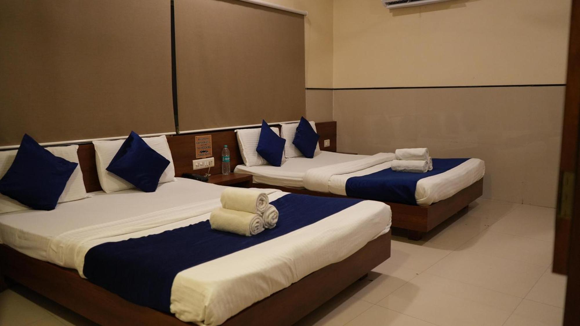 Hotel Satyug Ujjain Ngoại thất bức ảnh