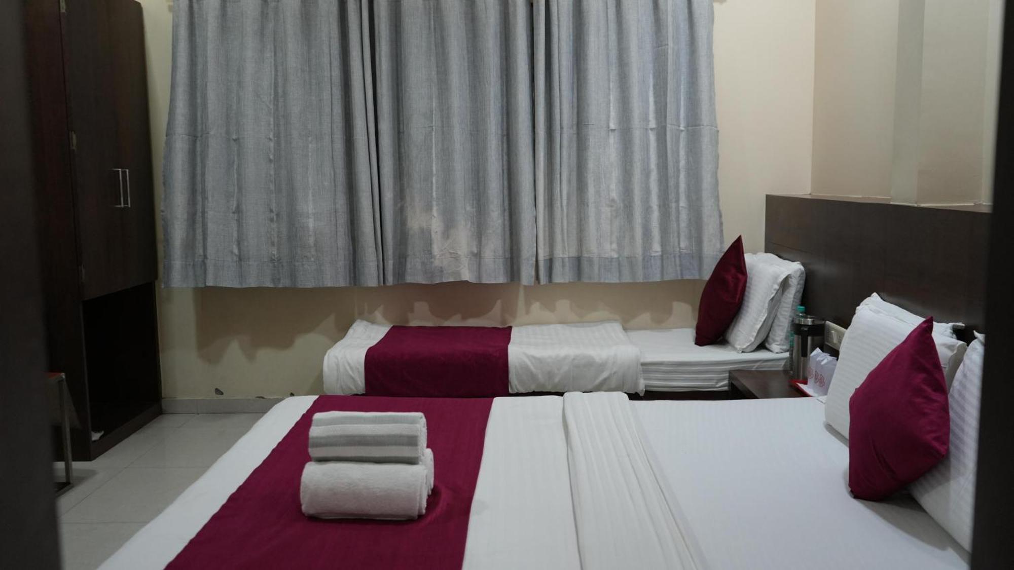 Hotel Satyug Ujjain Ngoại thất bức ảnh