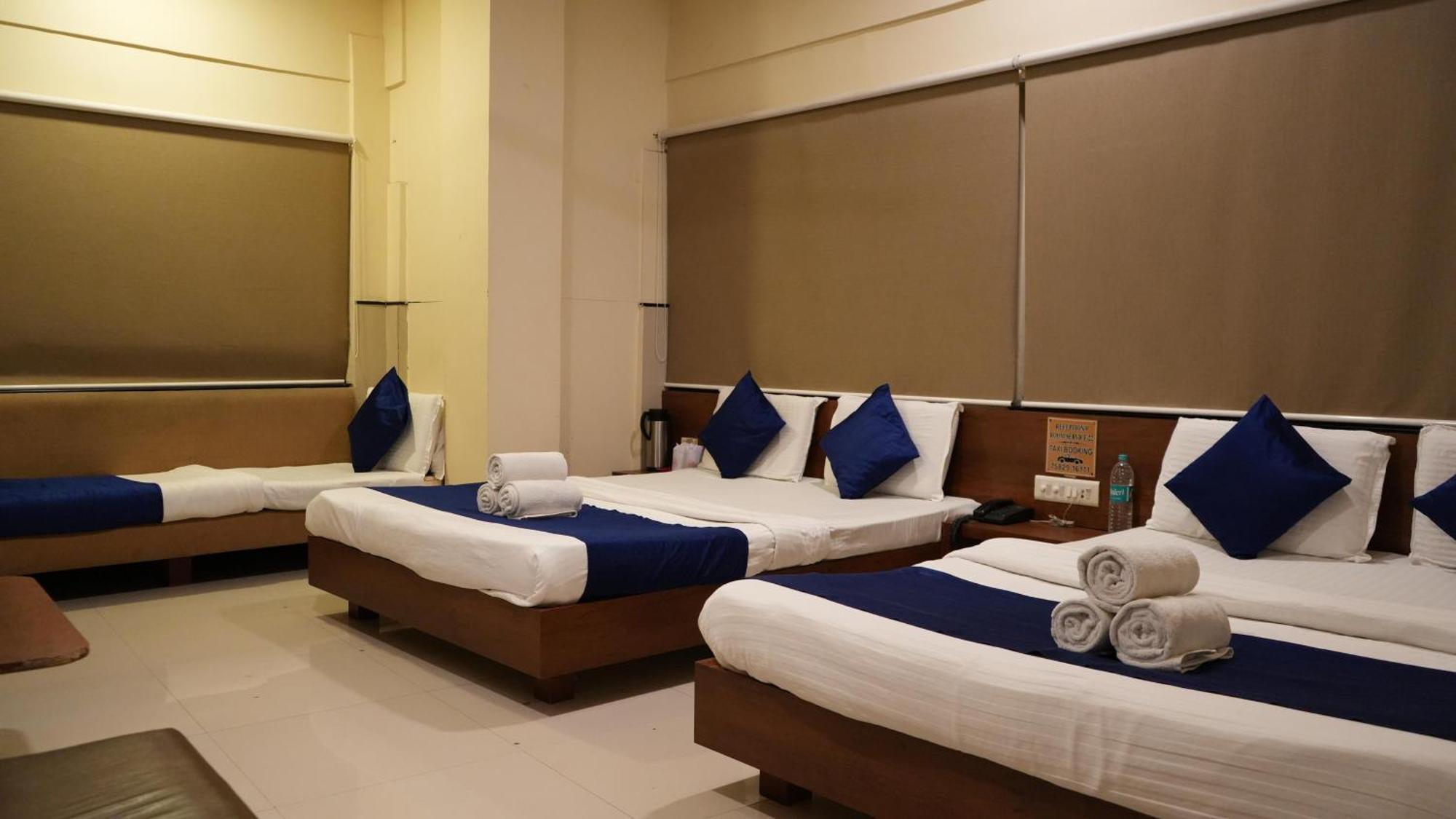 Hotel Satyug Ujjain Ngoại thất bức ảnh