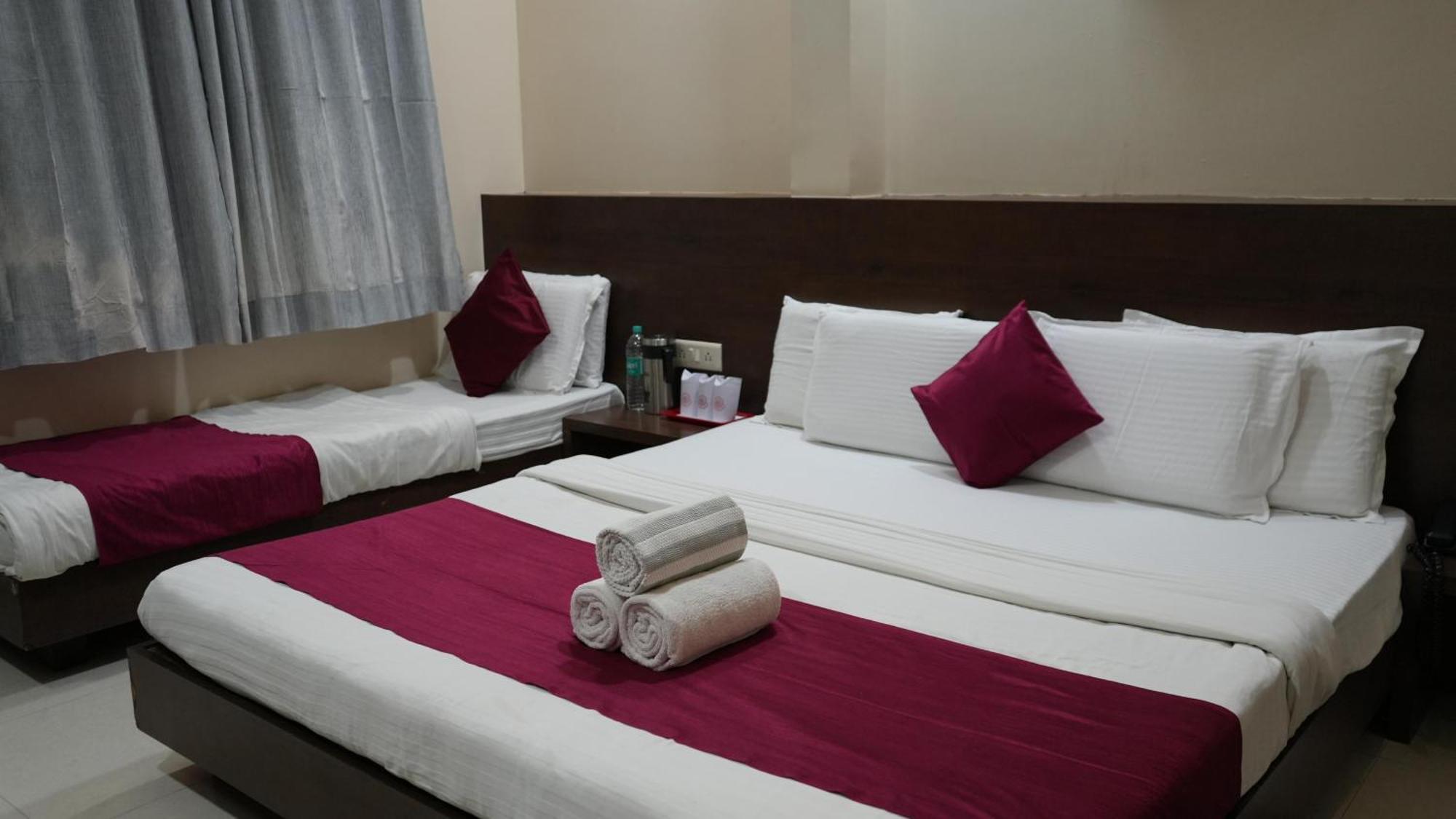 Hotel Satyug Ujjain Ngoại thất bức ảnh
